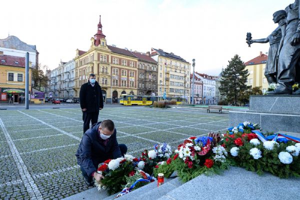Plzeň si připomněla 102. výročí vzniku Československa pietním aktem 