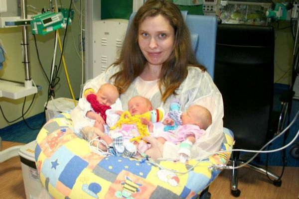 V plzeňské Fakultní nemocnici se před Vánoci narodily tři sestry