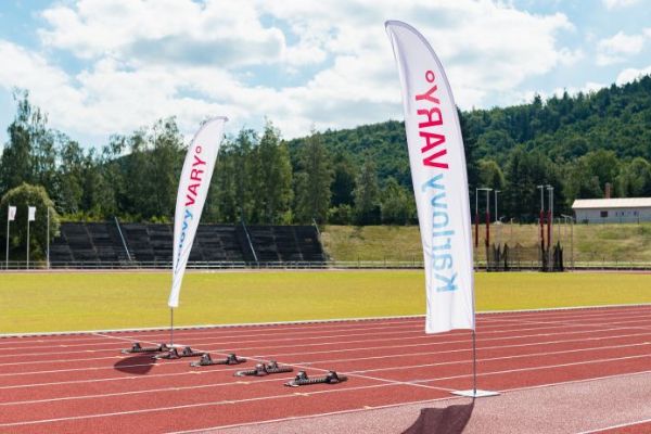 Karlovy vary: Město dokončilo rekonstrukci atletického stadionu