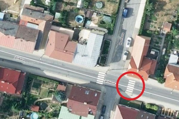 Interaktivní přechod v Jelínkově ulici v Třebíči zvýší bezpečnost chodců