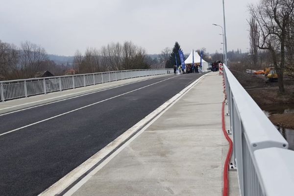 Karlovy Vary: Dnes bude otevřen nový Doubský most