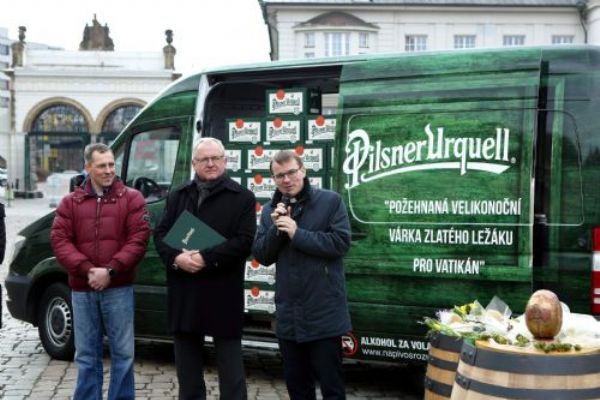 Velikonoční pivo pro papeže už je na cestě z Plzně do Vatikánu