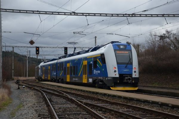 Kraj podepsal smlouvu na linku z Horažďovic do Pňovan s dopravcem Arriva vlaky