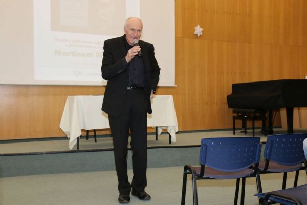 Martin Hilský přednášel na Gymnáziu Františka Křižíka o Shakespearovi
