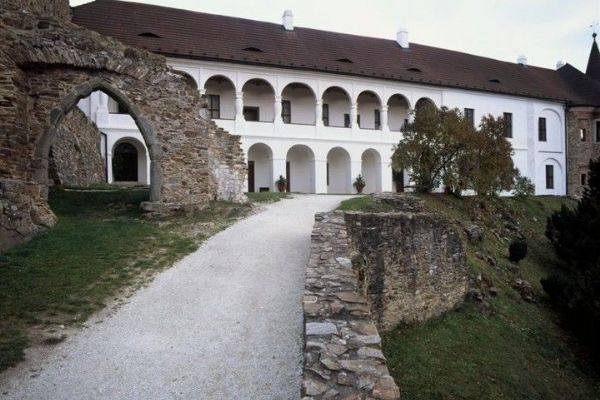 Nová výstava na hradě Velhartice přiblíží období třicetileté války
