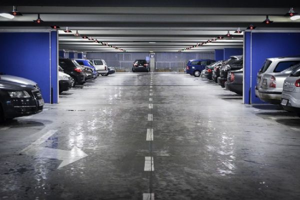 Plzeň postaví parkovací domy za stovky milionů