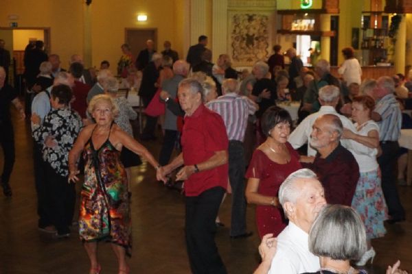 Taneční vínek pro seniory se blíží