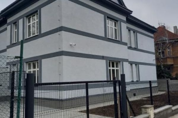 Dům Na Dlážděnce je po rekonstrukci, zabydlí se v něm Pražané s autismem či jiným zdravotním znevýhodněním