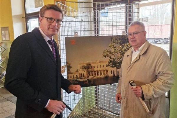 Cheb: O elektrifikaci trati na Norimberk budou jednat ministři dopravy Cheb: O elektrifikaci trati na Norimberk budou jednat ministři dopravy