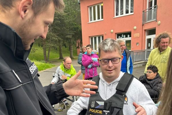 Sokolov: Policisté navštívili zdravotně postižené Sokolov: Policisté navštívili zdravotně postižené