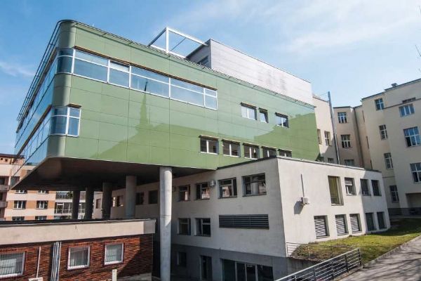 Nemocnice Milosrdných bratří Brno: Váhavé převzetí, město hledá stabilitu Nemocnice Milosrdných bratří Brno: Váhavé převzetí, město hledá stabilitu