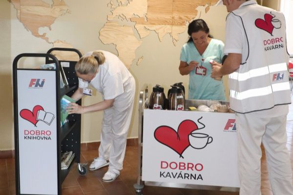 Plzeňská nemocnice přináší jako první projekt Rodinného dobrovolnictví Plzeňská nemocnice přináší jako první projekt Rodinného dobrovolnictví