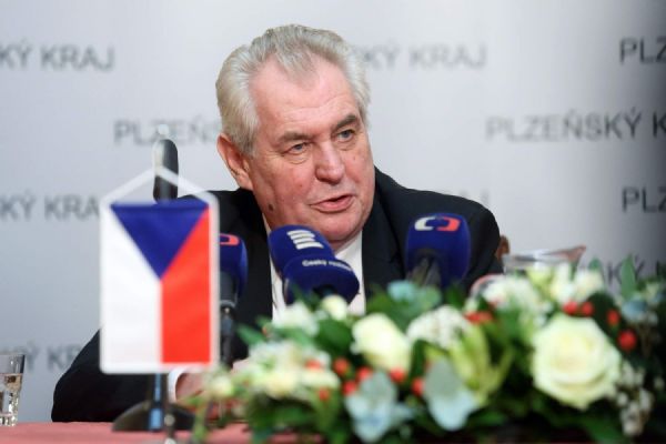 Středeční diskuze v depu: Co Miloš Zeman dal a vzal české politice?