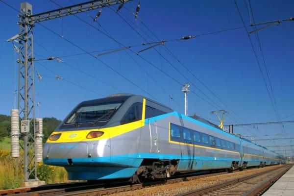 Pendolino zrychlí spoj Praha-České Budějovice o 11 minut Pendolino zrychlí spoj Praha-České Budějovice o 11 minut
