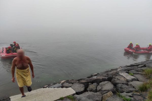 Cheb: Hasiči vyjížděli k záchraně muže z vody