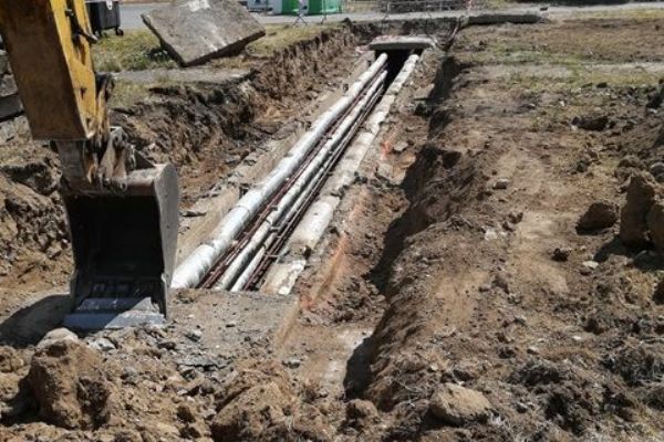 Cheb: Výměna teplovodního potrubí na sídlišti Spáleniště