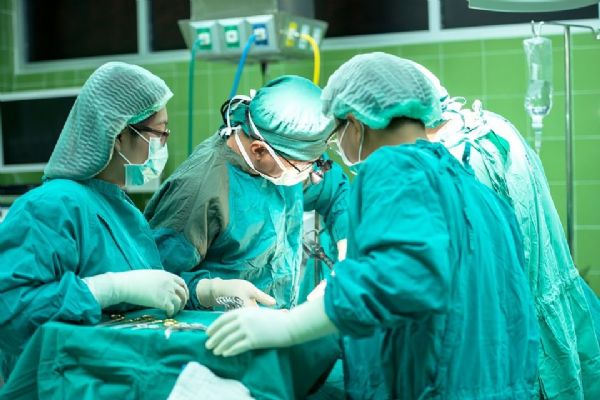 Kraje zásadně odmítají přerušení spolupráce s lékaři z Ukrajiny