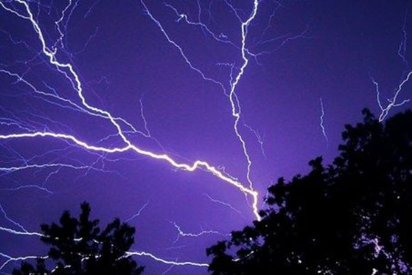 Region: Meteorologové vydali výstrahu před silnými bouřkami