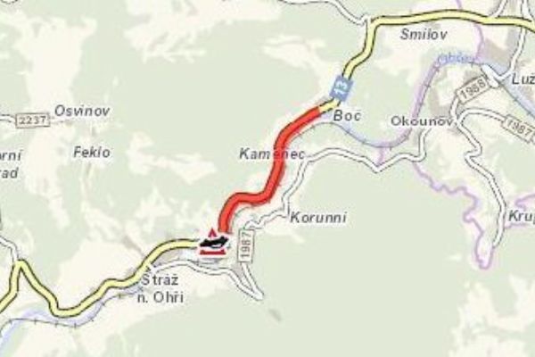 Stráž nad Ohří: Střet cisterny a nákladního vozidla
