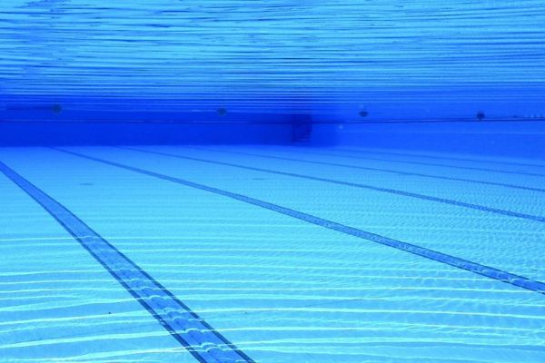 Brno podpoří plaveckou výuku na základních školách