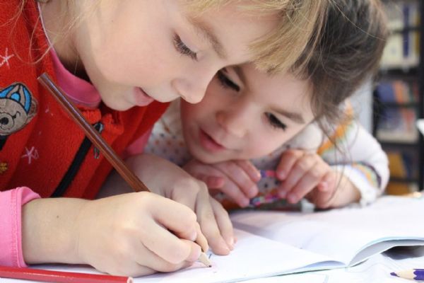 Škola v Boskovicích se dělí na tři nezávislé instituce Škola v Boskovicích se dělí na tři nezávislé instituce