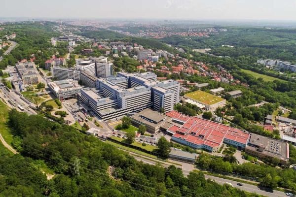 Spojení nemocnic Motol a Na Homolce: efektivnější péče a úspory od roku 2026 Spojení nemocnic Motol a Na Homolce: efektivnější péče a úspory od roku 2026