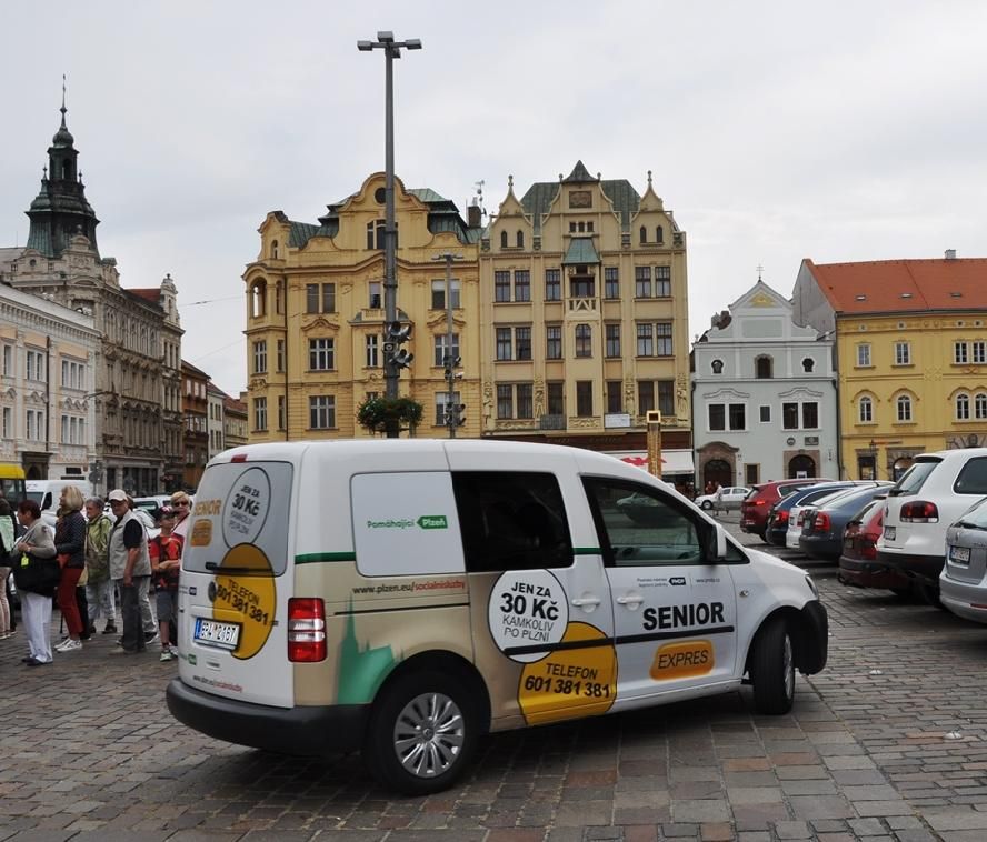 Město Plzeň posiluje službu Senior Expres o šestý vůz