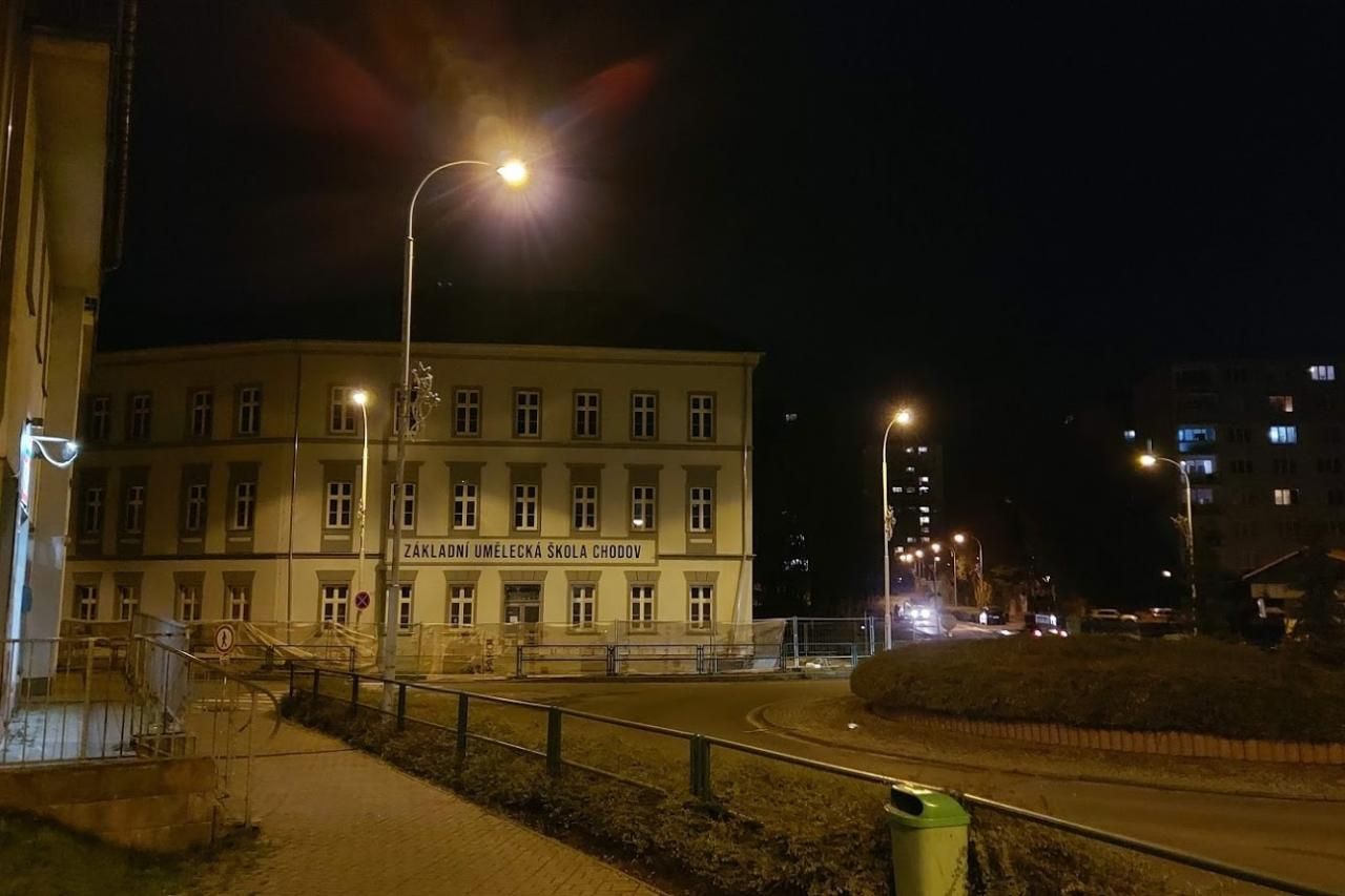 Chodov: Město plánuje výměnu pouličních lamp za úsporné osvětlení