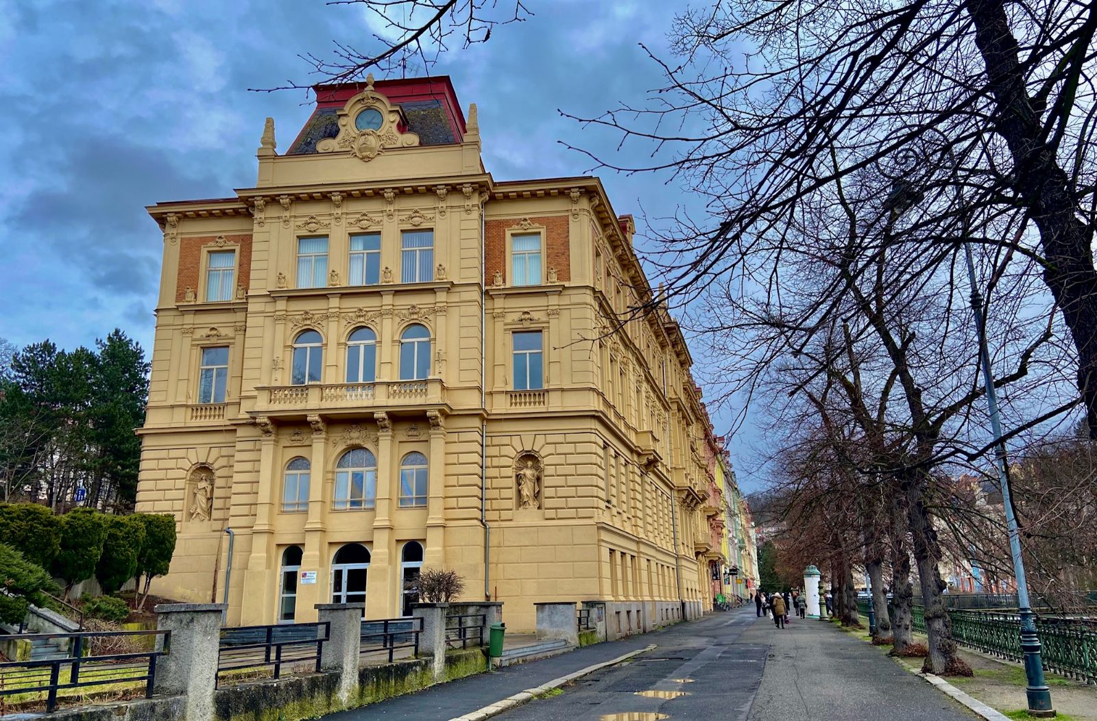 Region: Město Karlovy Vary rozšiřuje formu pomoci ukrajinským uprchlíkům
