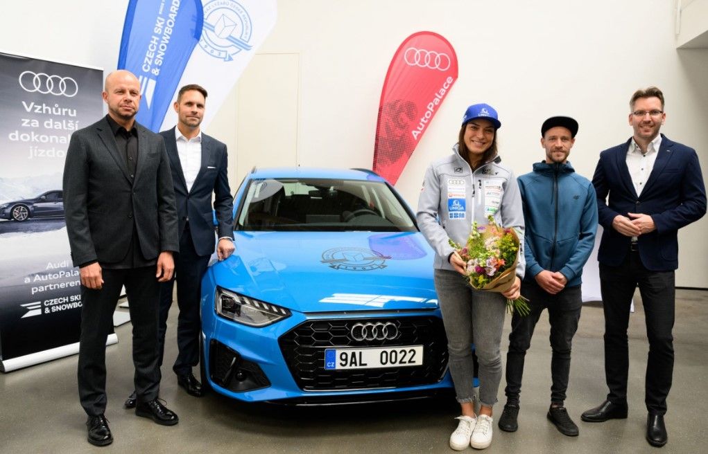 Čeští lyžaři ve vozech Audi
