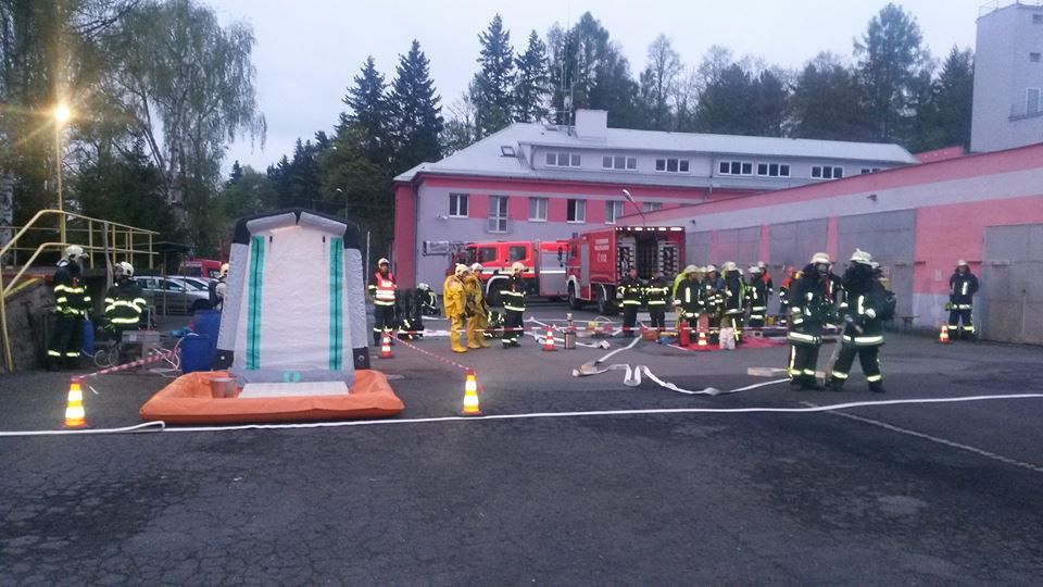 Cheb: Výcvik hasičů byl zaměřen na nebezpečné látky