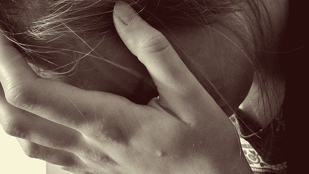 Chebsko: Zabitím vyhrožoval své bývalé přítelkyni i nezletilé dceři