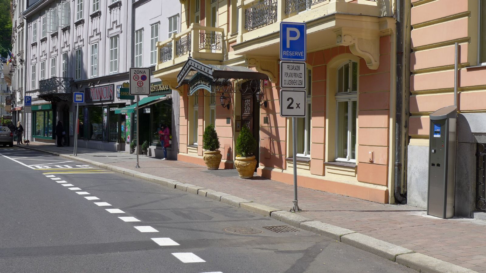 Karlovy Vary: Město má další automat na krátkodobé povolení k vjezdu do lázeňského území