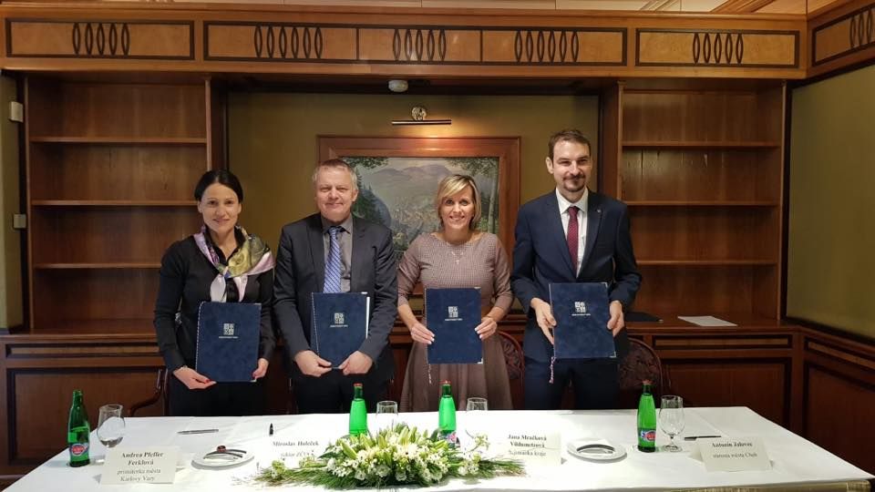 Kraj i města uzavřely smlouvu o spolupráci se Západočeskou univerzitou v Plzni