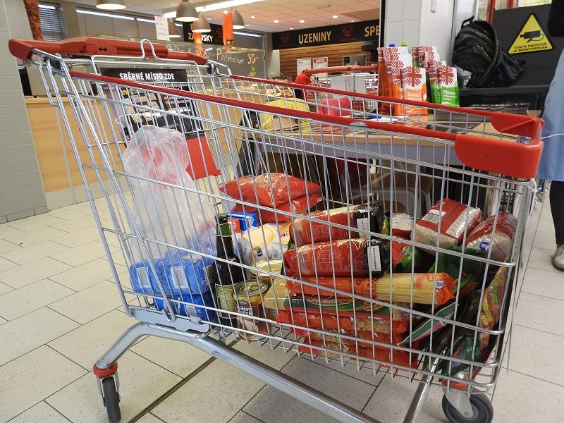 Potravinová banka i sklad Charity v Plzni čelí náporu uprchlíků